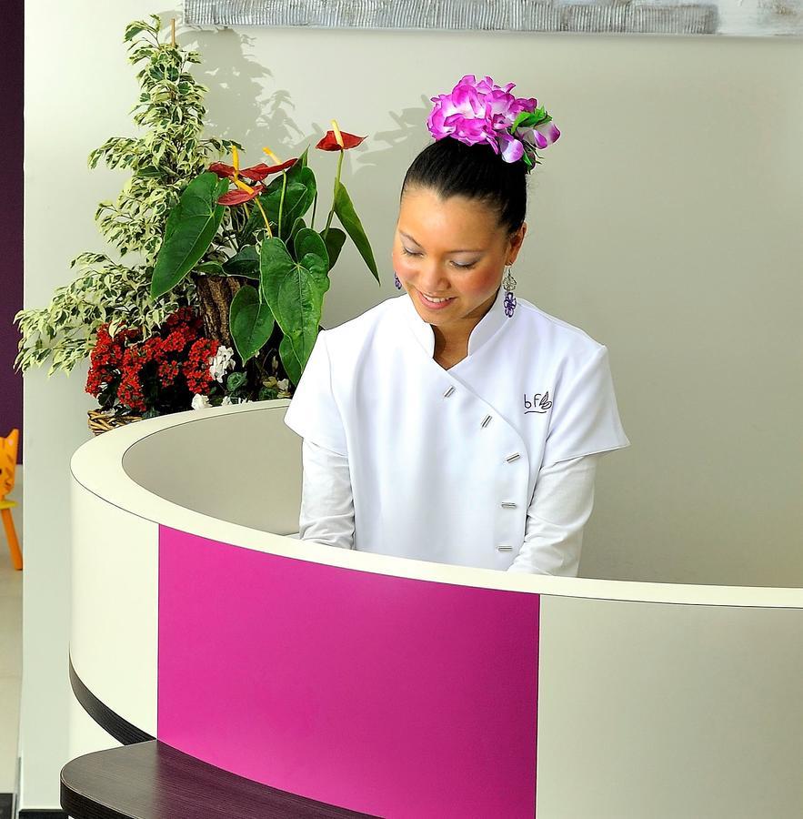 Bellaforme Suites&Spa Champcevinel 外观 照片